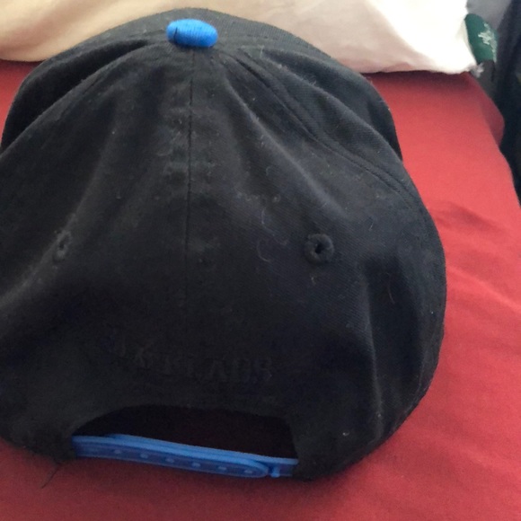 Six Flags Superman Hat ππ» - Picture 3 of 4